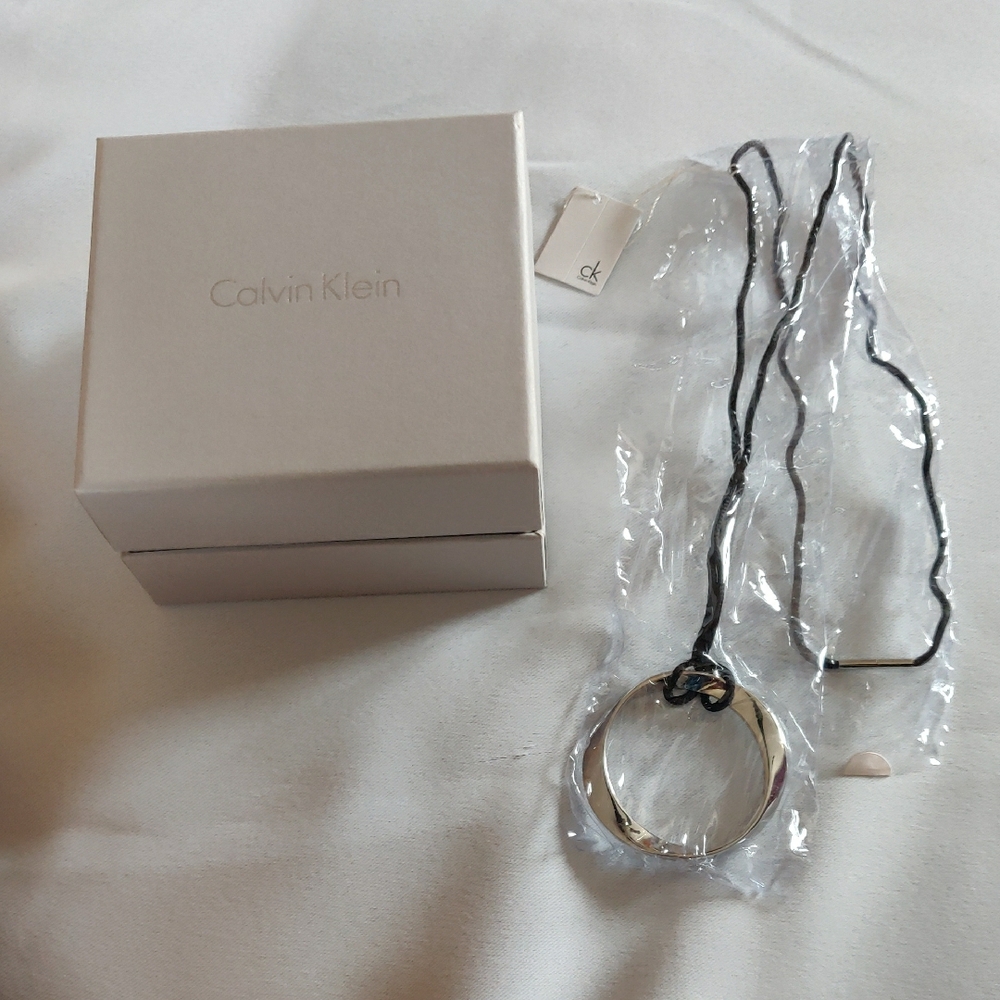 Calvin Klein Silver Circle Necklace